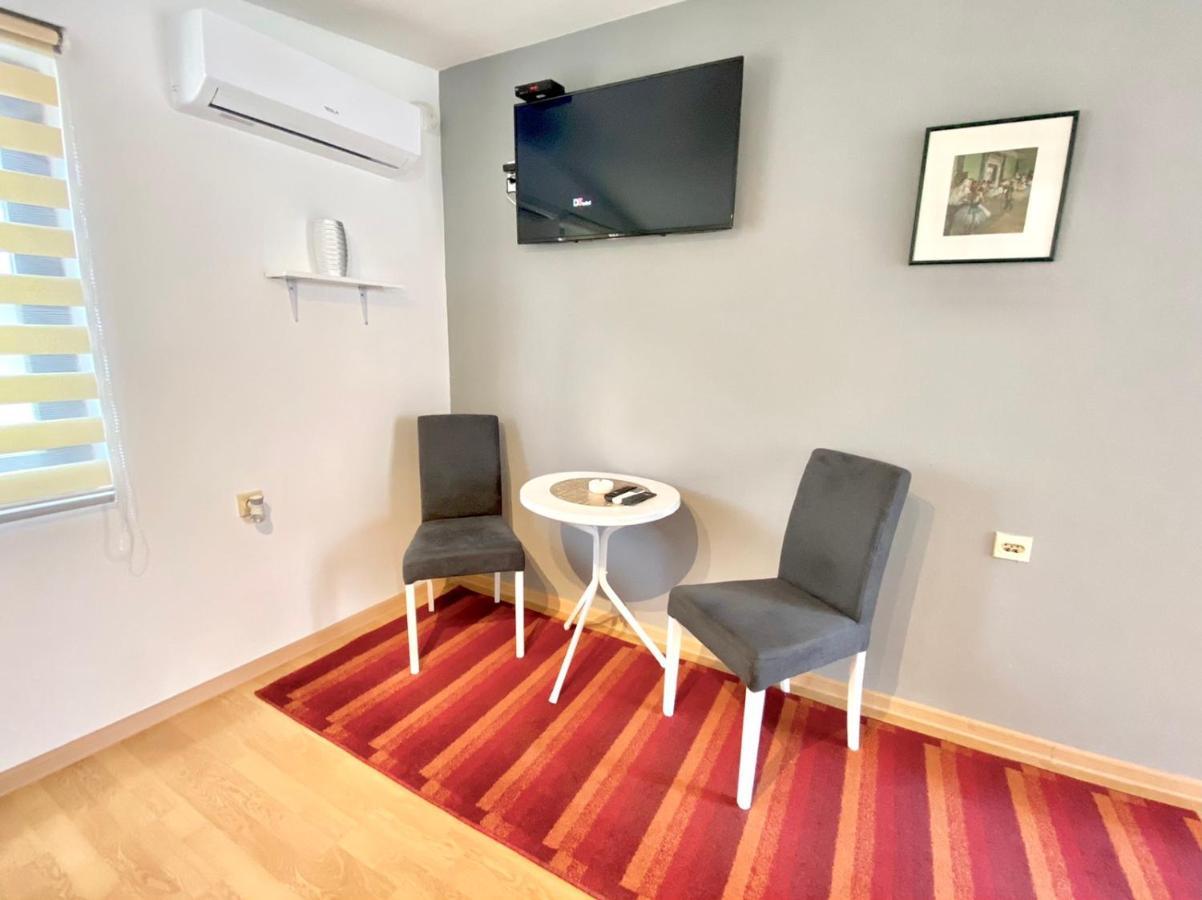 Viv Apartment 3 Ni Dış mekan fotoğraf